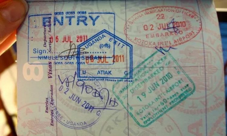 Visa, Vaccines, and Safety in Uganda: Traveler Checklist