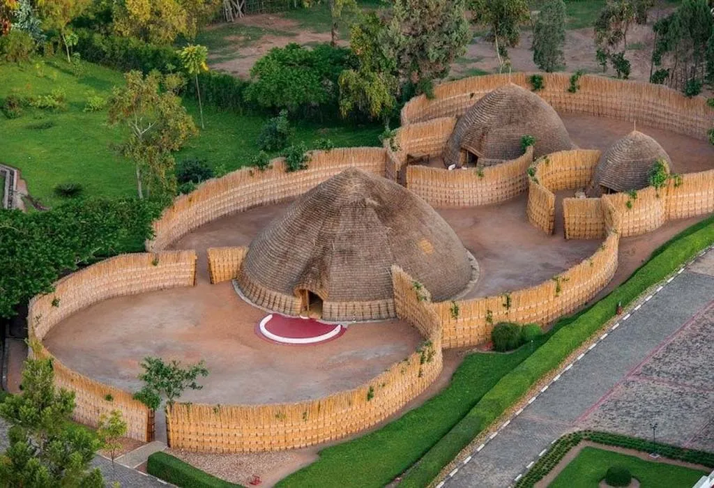 Visiting the King’s Palace in Nyanza
