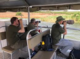 Can I hire a professional photographer for my safari?