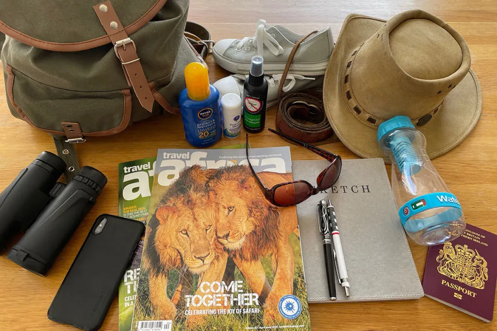 What should I pack for a safari in October?